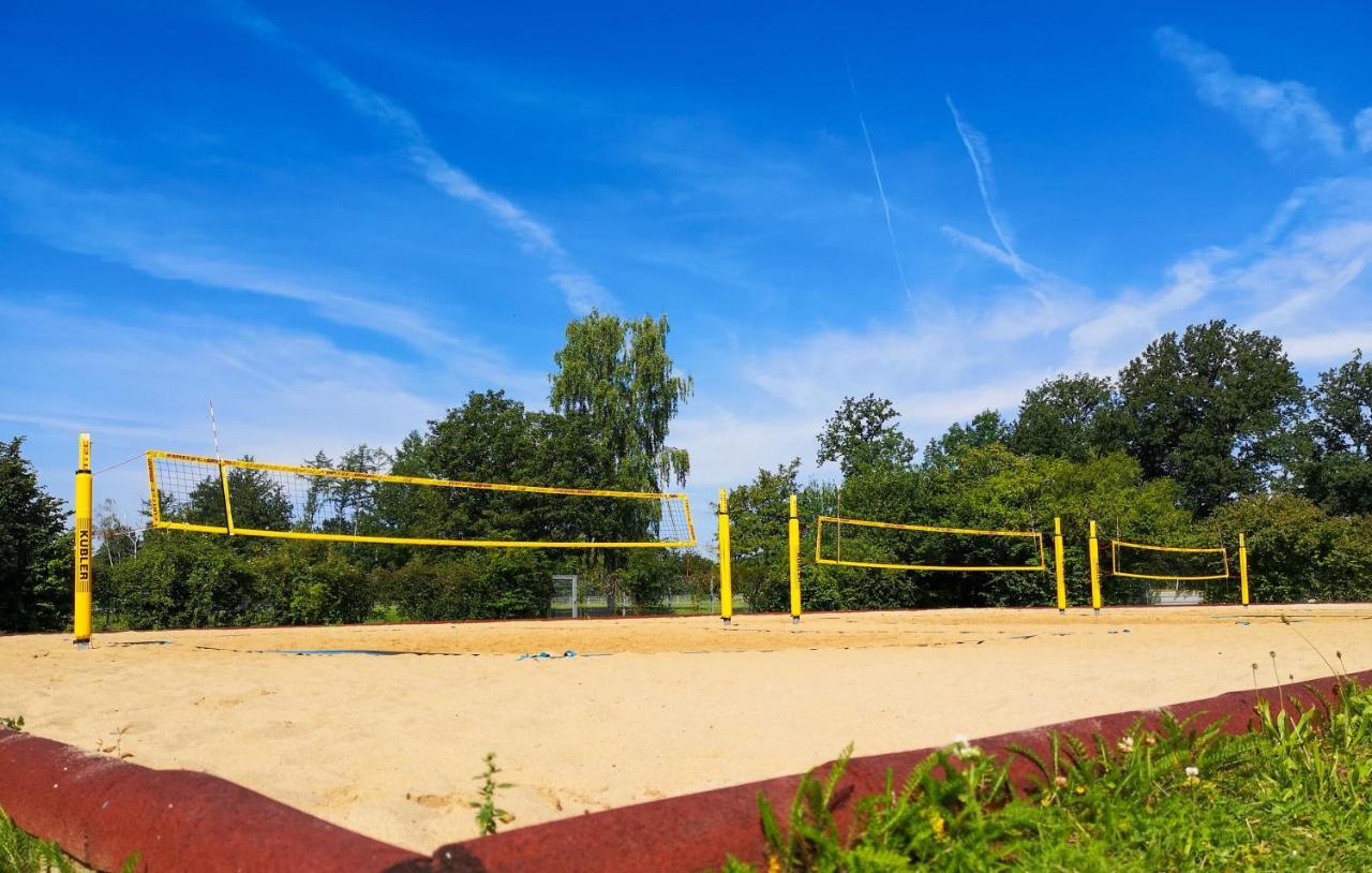 Sportschule Oberhaching Hotel Exterior foto